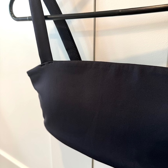 Vuori Evolve Square Neck Bra in Black - Small (NWT) - Picture 4 of 10